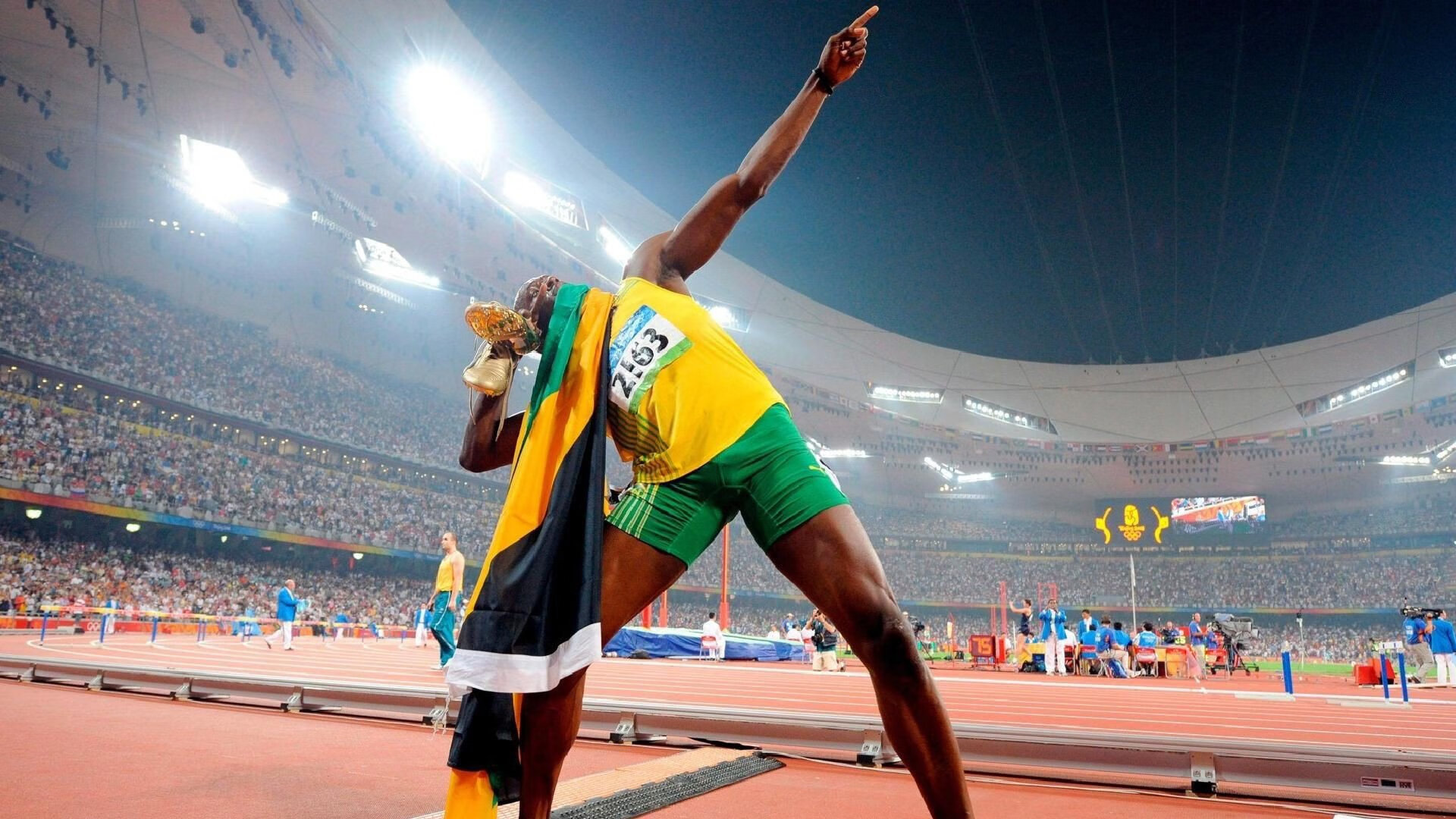 九游手机游戏-接力赛后数据：中国交接最快 美队游速更稳，美国接力队员